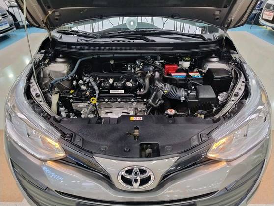 TOYOTA YARIS 1.5 16V FLEX SEDAN XL LIVE MULTIDRIVE